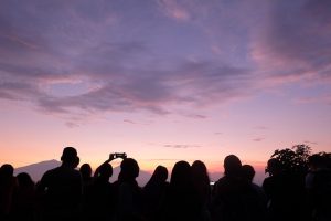 Banyak Konten Pacaran Tapi Penikahan Justru Menurun